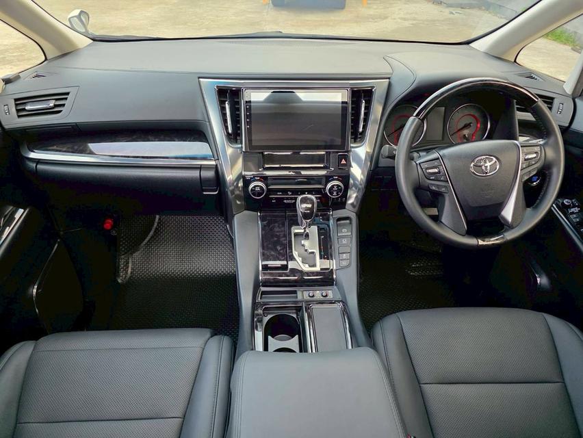 Toyota ALPHARD 2.5SC PACKAGE สีขาว ปี 2023 ไมล์ 20,000 รูปที่ 10