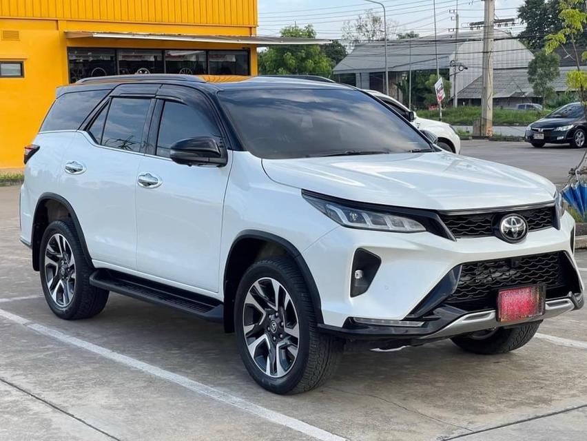 TOYOTA FORTUNER LEGENDER 2.8 AT 4WD ปี 2020 2