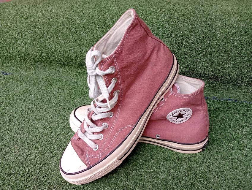 CONVERSE ผ้าใบหุ้มข้อมือสอง สภาพเหมือนใหม่ จัดส่งฟรี!!!เก็บปลายทาง