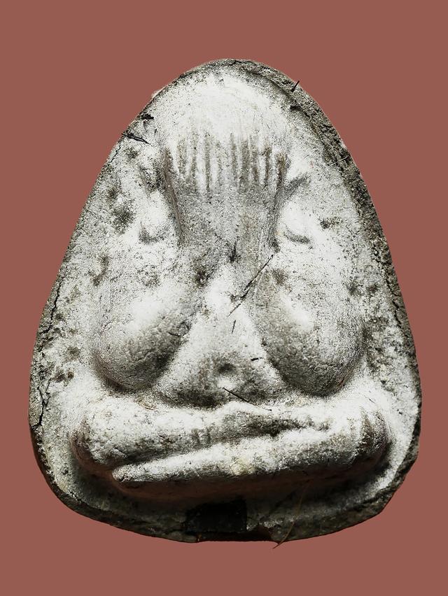 พระปิดตาปลดหนี้ หลังยันต์ตรีฯ เนื้อผงใบลาน หลวงปู่โต๊ะ วัดประดู่ฉิมพลี....เก่า เดิมๆ