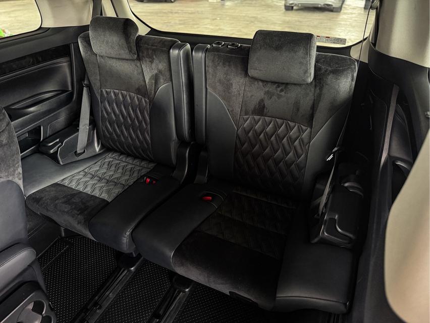 รหัสรถ WRT9108 2016 TOYOTA VELLFIRE, 2.5 14