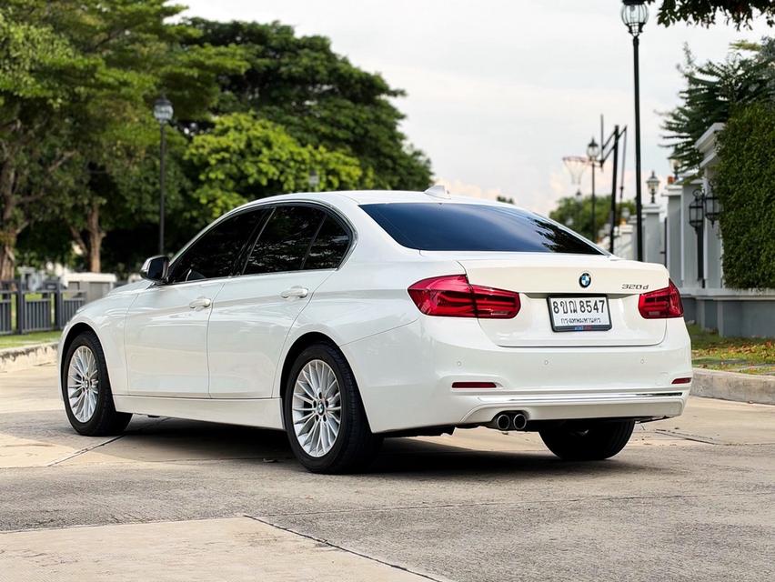 🆕 มาใหม่ รุ่นนิยม 320d F30 LCI โฉมใหม่ ดีเซล ไปไวแน่นอน งบ 5 แสนกว่าๆ รีบ รูปที่ 4