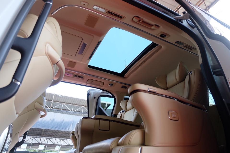 TOYOTA Alphard 2.5 Hybrid SRC Exclusive ปี 2016***เลขไมล์ เพียง 88,xxxkm การันตีแท้*** รูปที่ 11