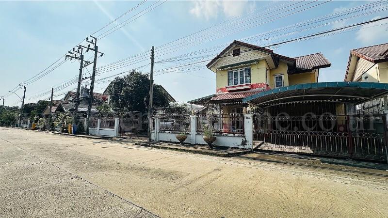 บ้านเดี่ยว 124 ตร.วา หมู่บ้าน สุชา - บางบัวทอง หลังใหญ่ ทำเลดี ราคาถูก 2