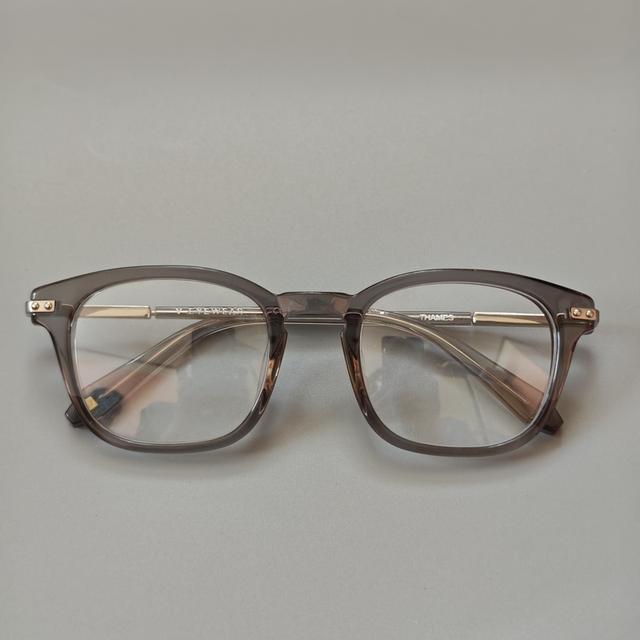 กรอบแว่นตาวินเทจญี่ปุ่น เก่าเก็บไม่ผ่านการใช้งาน ทรงสวยคลาสสิค ค่าส่ง50