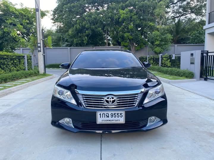 Toyota Camry ราคาถูก 3