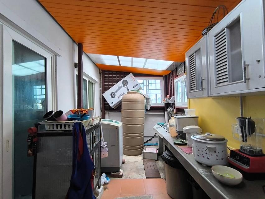 แกรนด์วิลล์  ถนนปทุมสายใน ต.บ้านฉาง อ.เมือง ปทุมธานี 10