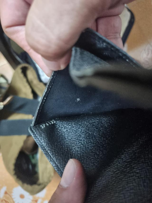 LV slender wallet แท้มือสอง 7