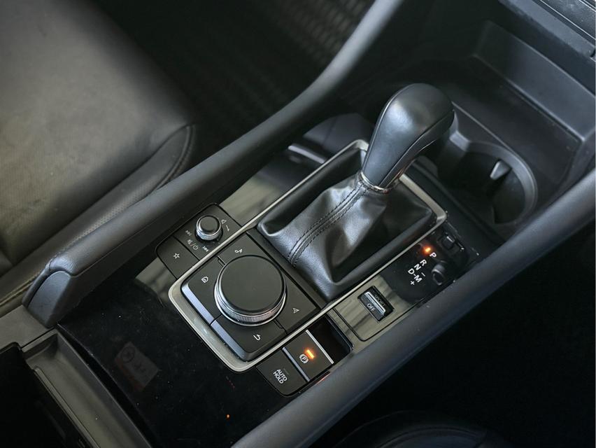 รหัสรถ WRT9963 2022 MAZDA MAZDA3, 2.0 S SPORTS 8