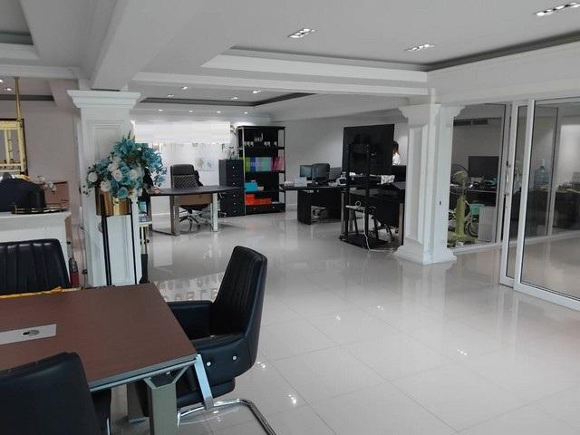 P606 ให้เช่าอาคาร โชว์รูม สำนักงาน คลินิกความงาม 4 ชั้น ริมถนนประดิษฐ์มนูธรรม เลียบด่วนเอกมัย-รามอินทรา ใกล้ เซ็นทรัลอีสต์วิลล์ ติดถนนใหญ่ ทำเลศักยภาพ 7
