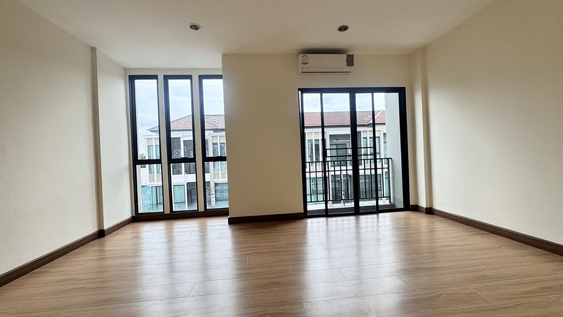 ทาวน์โฮม 3 ชั้น หมู่บ้านไพร์ม เกษตร-นวมินทร์ 13
