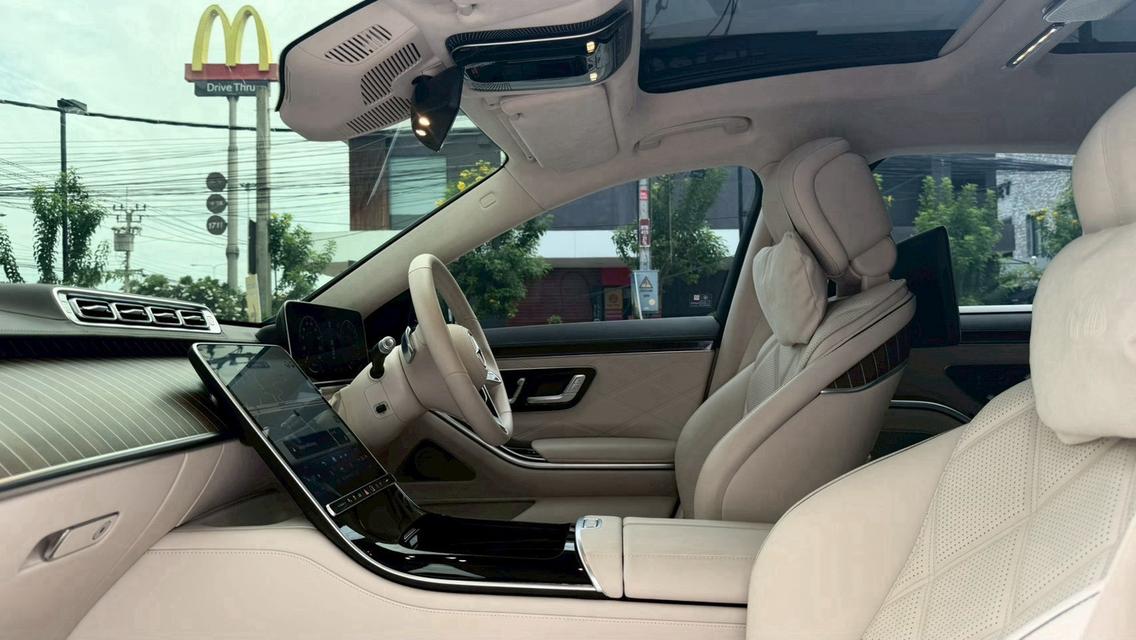 รหัสรถ KPV53 2024 Maybach สีน้ำเงิน รูปที่ 12