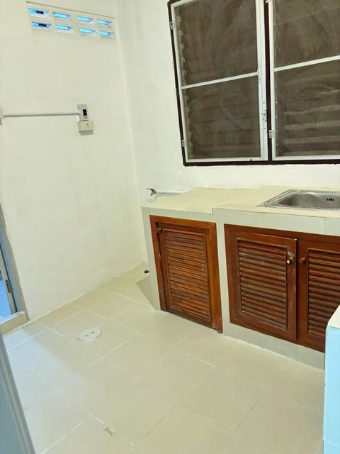 MRTรามอินทรา กม.8 2.9กม.ซอยเสรีไทย 44-52 สวนสยาม อาคาร 3.5 ชั้น 3 นอน 3 น้ำ 20 ตร.วา. 260 ตร.ม. แฟชั่นไอส์แลนด์ 3.5 กม. 3