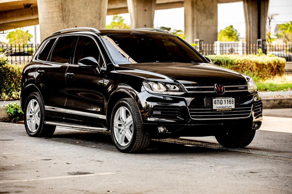 Volkswagen Touareg 3.0 Hybrid ปี 2012 สีดำ  3