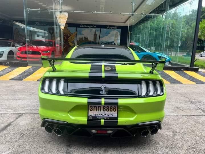 Ford Mustang สีเขียวสวย 5