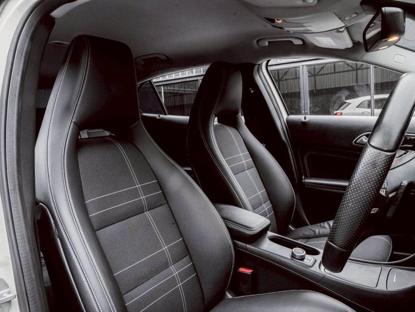 รหัสรถ 67GG2010 🔥 Mercedes-Benz GLA 200 ปี 2016 🔥 รูปที่ 11