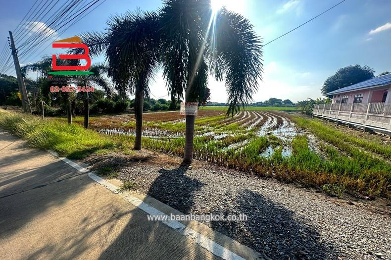 ที่ดินเปล่า บางคูรัด บางบัวทอง เนื้อที่ 12-2-7 ไร่ ใกล้หาดเติมรัก,คลองประปามหาสวัสดิ์ ถนนกาญจนาภิเษก ตำบลบางคูรัด อำเภอบางบัวทอง จังหวัดนนทบุรี 1