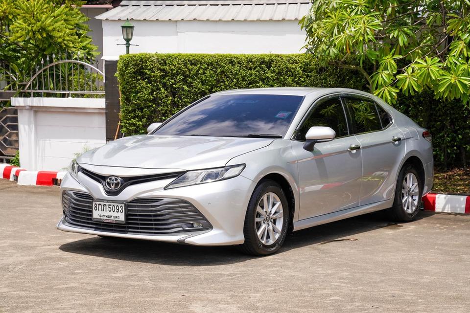 #TOYOTA CAMRY 2.0 G AT ปี 2019 สีเทา#B260801Nu8กภ 5093 (กรุงเทพมหานคร)