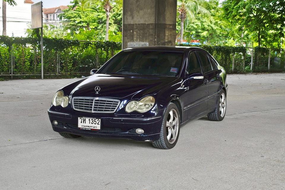 🚗 2003 Mercedes-Benz C200 ML W203 AT