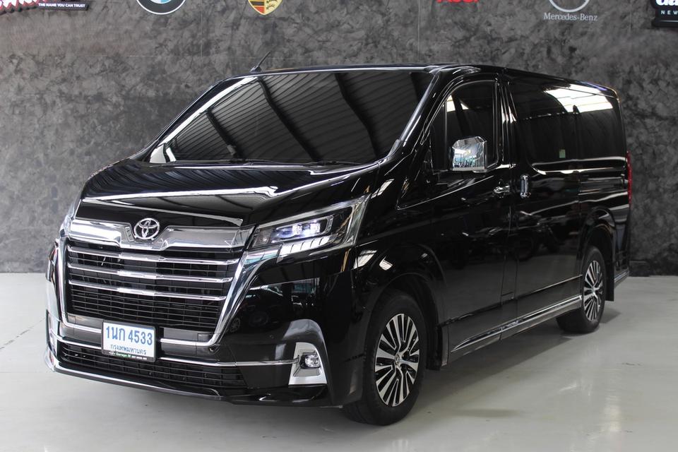 รหัสรถ JRS4533 TOYOTA Majesty Standard Van ปี 2020