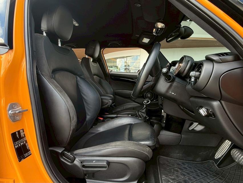 2015 Mini COOPER S, 2.0 F55 S 5-Door Hatchback สีเหลืองสวยจัด สีเหลืองยอดนิยม รูปที่ 9