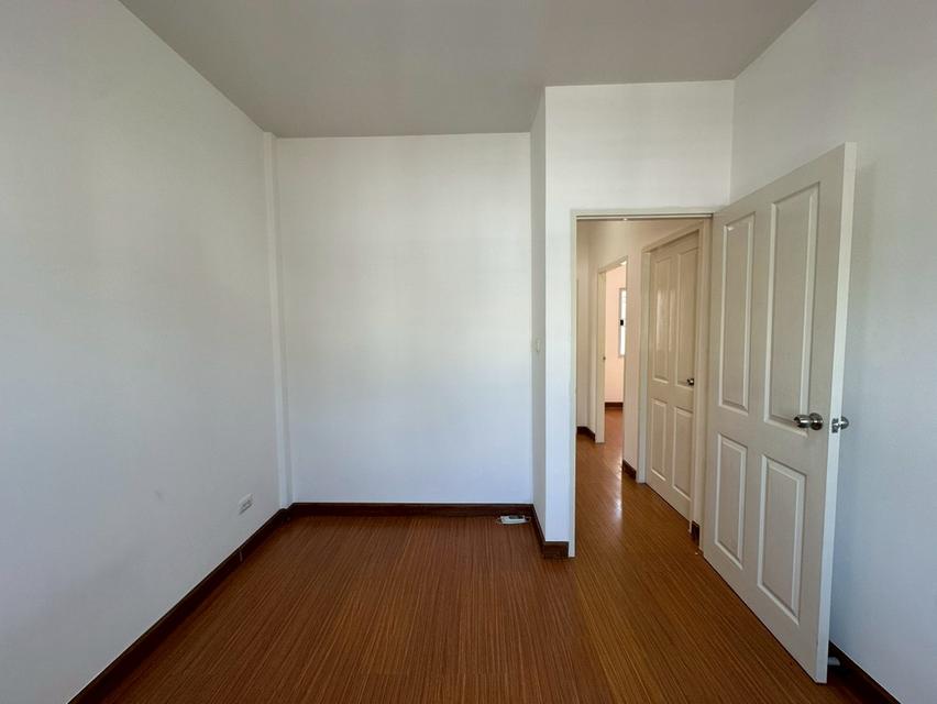 ขายถูกมาก!! ทาวน์เฮ้าส์  เดอะวิลล่า รัตนาธิเบศร์-ราชพฤกษ์ ท่าอิฐ ถนนรัตนาธิเบศร์ หลังมุม 11