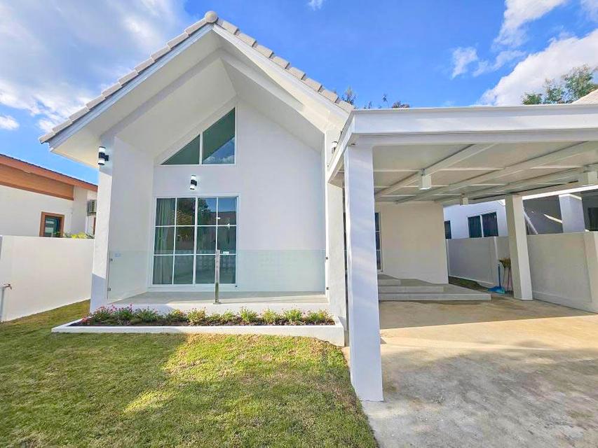 🏡🎉 บ้านเดี่ยวชั้นเดียว นอกโครงการ สร้างใหม่แกะกล่อง พร้อมเฟอร์ฯ บางส่วน #สารภี - ราคา 2.45 ล้านบาท 🔥新建房屋出售 3 卧室 2 卫生间 - 价格 2.45 MB 🔥