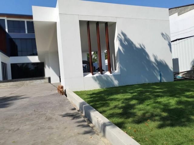 รหัสC7242 ให้เช่า ขายบ้านพลูวิลล่า 3ชั้น Luxuly Pool villa ทำเลสุขุมวิท ใกล้ BTS บางจาก 8