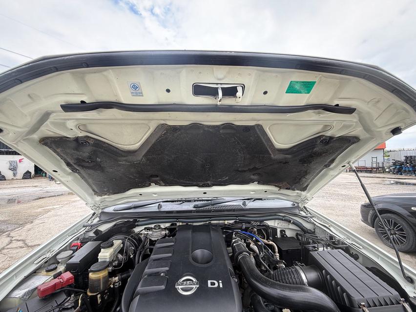 Nissan Navara 2.5 Calibre LE A/T ปี2011 10