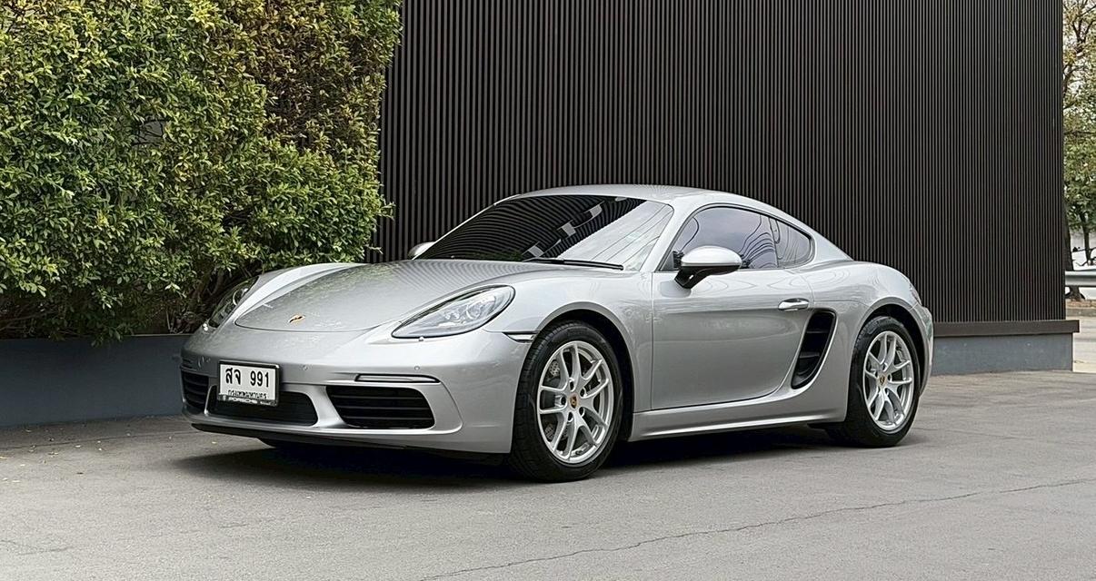 Porsche Cayman 718 ปี2019 สี gt silver metallicMileage 18,000 Km.