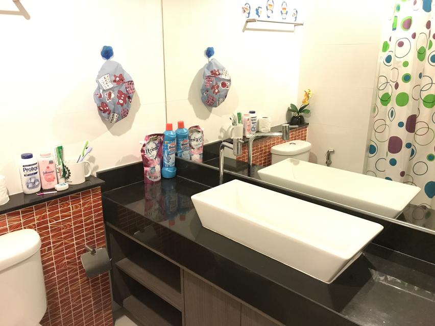 คอนโด COMBS ติดถนนลงหาดบางแสน ห่างจากถนนสุขุมวิท 250 เมตร 11