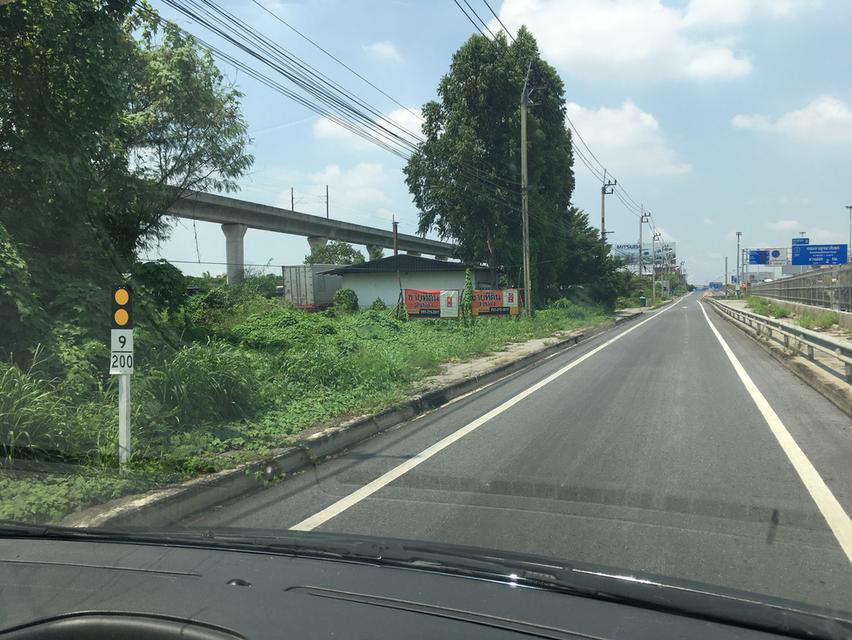 ที่ดินเลียบคู่ขนานมอเตอร์เวย์ขาเข้า 2