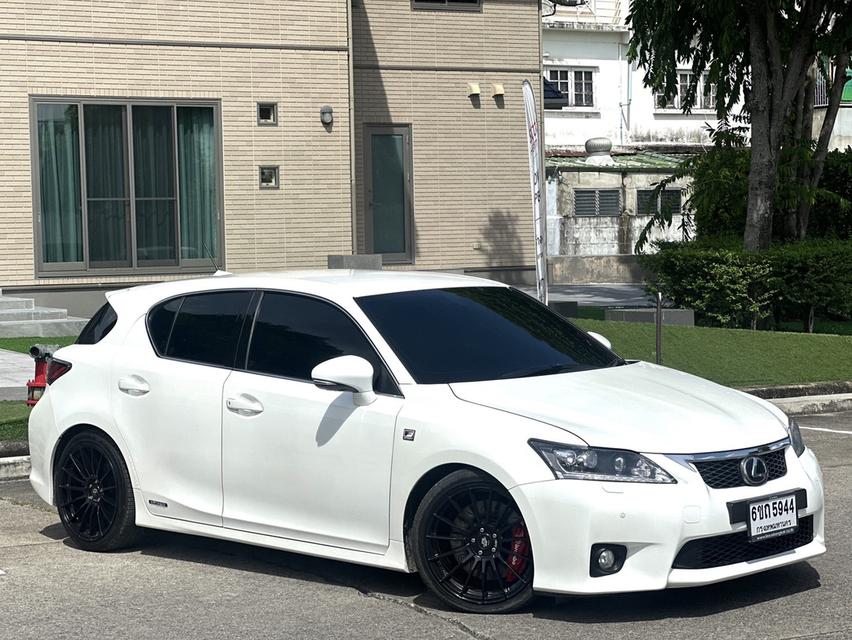 Lexus CT200h F-SPORT แท้ รถศูนย์ ปี 2013 เข้าศูนย์ตลอด 4
