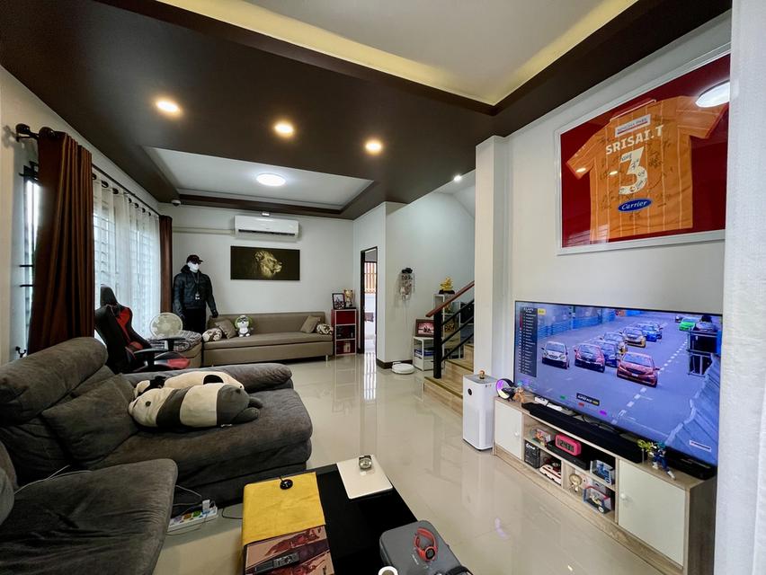 บ้านเดี่ยว 2 ชั้น 3 ห้องนอน 3 ห้องนอน 70 ตร.ว. พื้นที่ใช้สร้อย 180 ตร.ม. เมืองเชียงราย ห่างเซนทรัล 3 กม. แอร์ทุกห้อง เครื่องทำน้ำอุ่น ประตูรีโมท 12