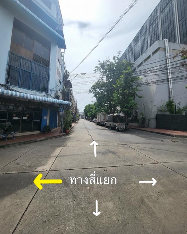 ให้เช่าพื้นที่ 2-3 คูหา ชั้น 1 ใกล้เยาวราช ถนนยุคล 1 ( สวนมะลิ ) มีที่จอดรถหน้าตึก 2-3คัน สัญญา 3 ปี ใกล้MRT วัดมังกร เจ้าของปล่อยเอง 11