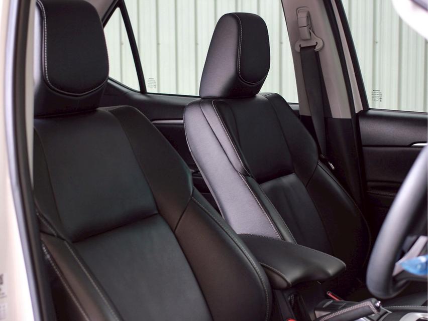 #TOYOTA #FORTUNER, 2.4 V 4WD LEADER ปี 2022  โฉม ปี15-ปัจจุบัน รูปที่ 10