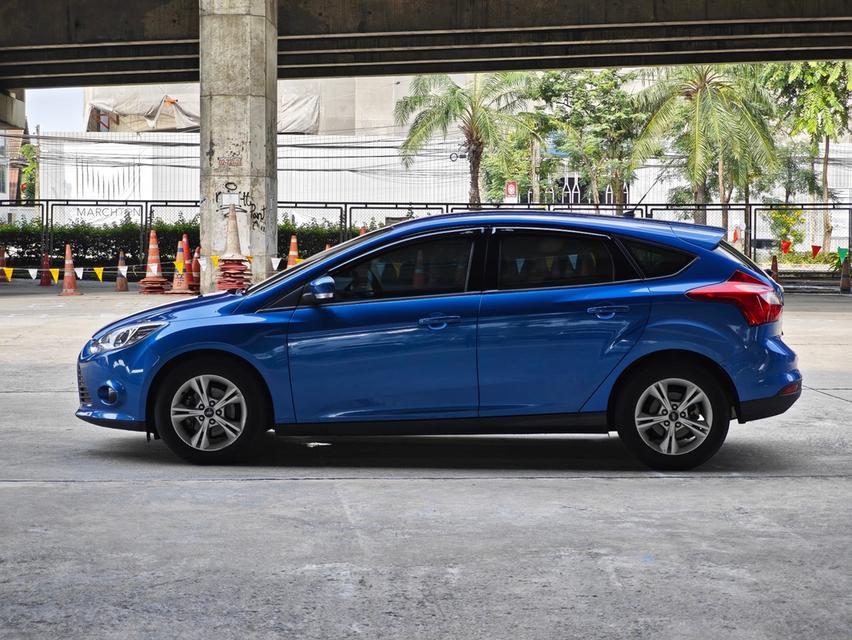 ขายรถ Ford Focus 1.6 Hatchback ปี 2014 สีน้ำเงิน เกียร์ออโต้ 7