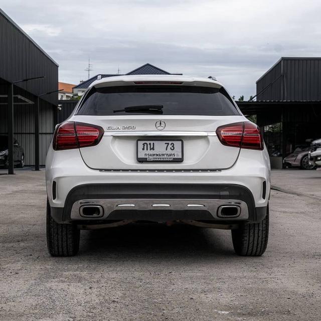 รหัสรถ 67GG8909 #Mercedes #Benz #GLA 250 AMG Night Edition ปี 2020* สีขาว รูปที่ 5