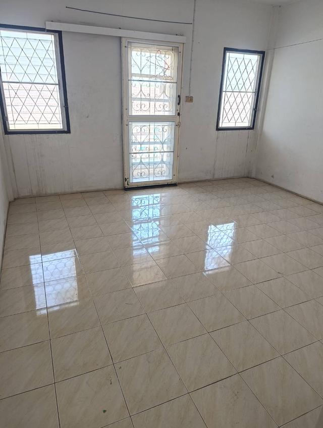 ทาวเฮ้าท์3ชั้น 2คูหา 32ตรว. 4