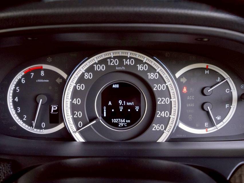 HONDA ACCORD 2.4TECH ปี 2013เจ้าของเดียว รถสวย กุญแจสำรองครบ  17