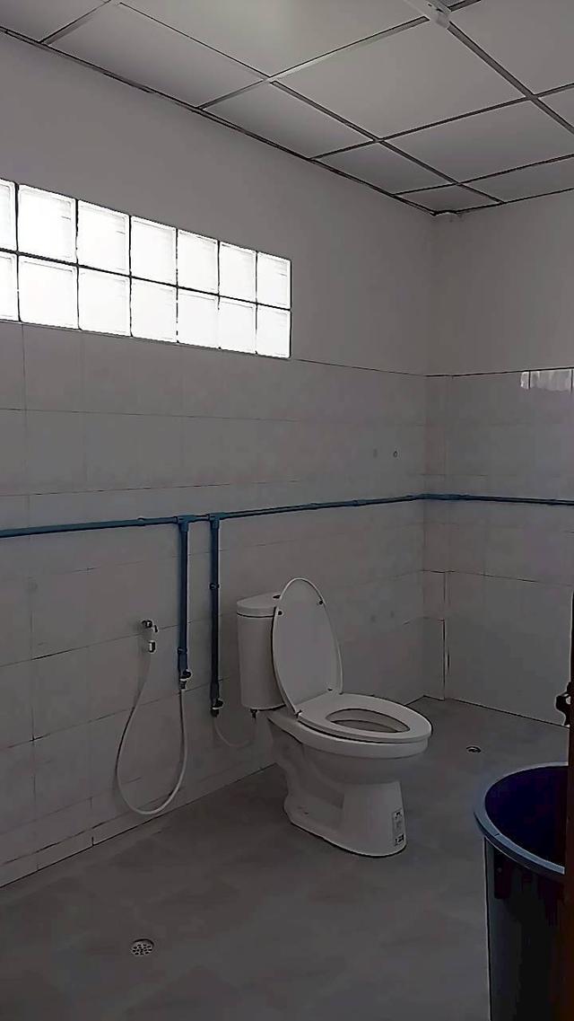 ขายอาคารพาณิชย์ 3 ชั้น 2 คูหาติดกัน อ.กบินทร์บุรี ปราจีนบุรี ติดถนนสุวรรณศร 11