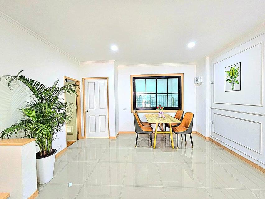 หมู่บ้านบุศรินทร์ 9