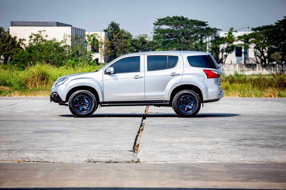 Isuzu MU-X 2.5DVD ปี15 รูปที่ 6