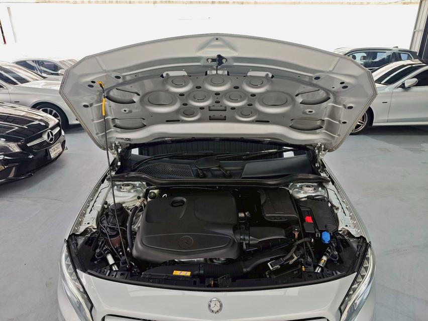Mercedes Benz GLA 200 W156 ปี 2015 รูปที่ 9
