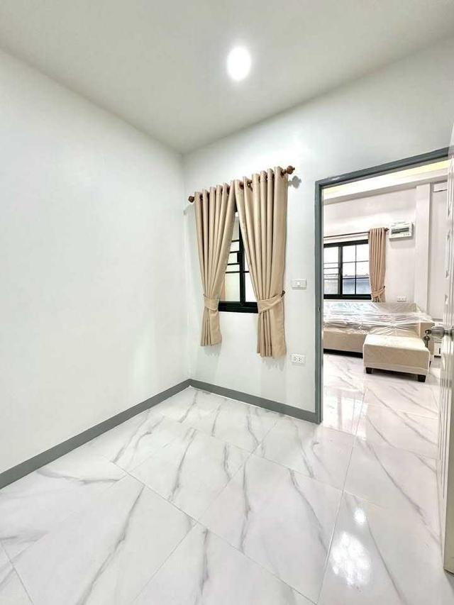 บ้านมือสองรีโนเวทใหม่พร้อมอยู่  บ่อหิน แหลมฉบัง ศรีราชา 15