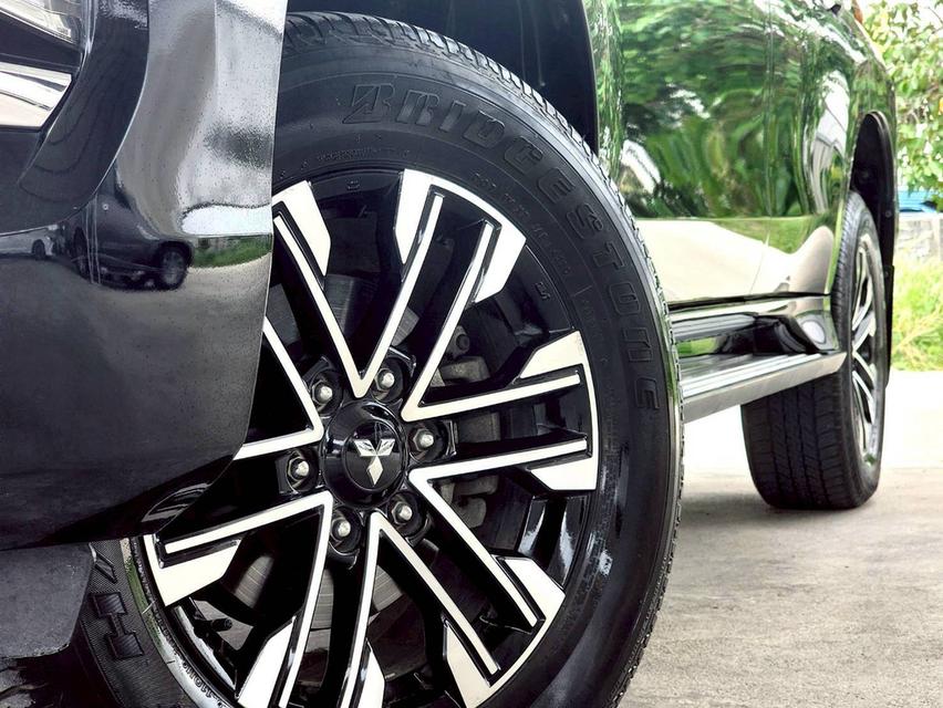 ขาย Mitsubishi Pajero 2.4GT ปี20 16