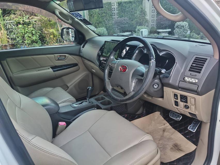ขาย ปี 12 Toyota Fortuner 2.7 V รูปที่ 7