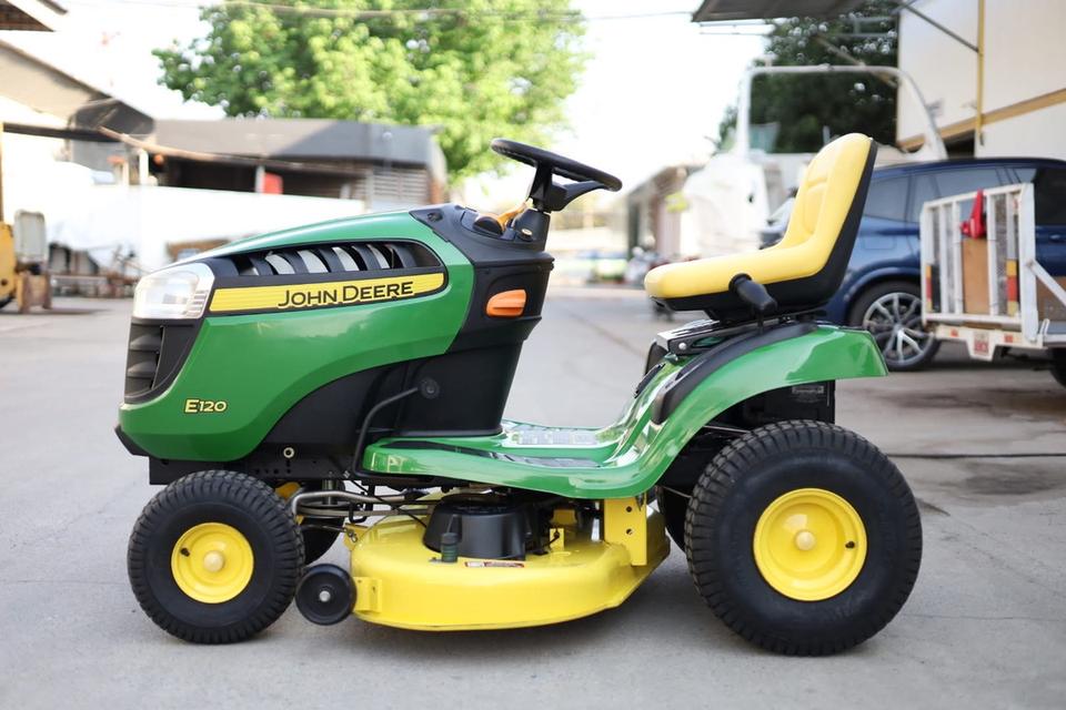 ปล่อยรถตัดหญ้า John Deere  4