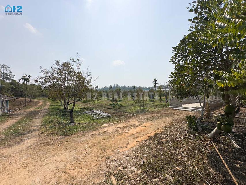 ขายที่ดินจันทบุรีสวยมากๆ  ที่ดินขนาด 70 ไร่ ติดถนนใหญ่ 9