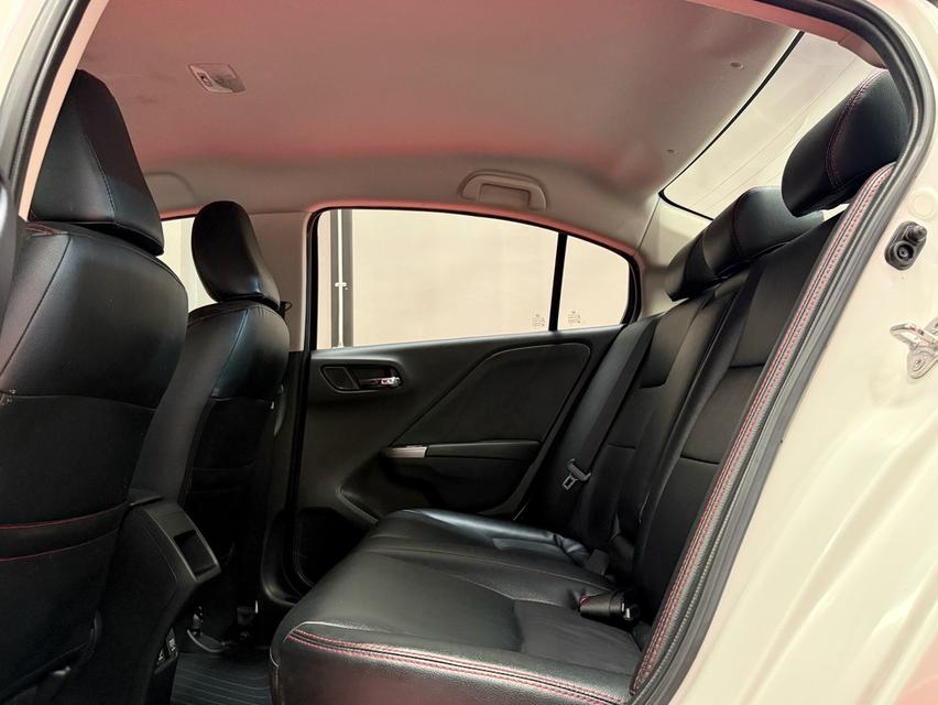 2015 HONDA CITY 1.5 SV รถมือเดียว วิ่งน้อยเพียง 80,000 กม รถเข้าศูนย์ทุกระยะ ไม่เคยมีอุบัติเหตุครับ 14